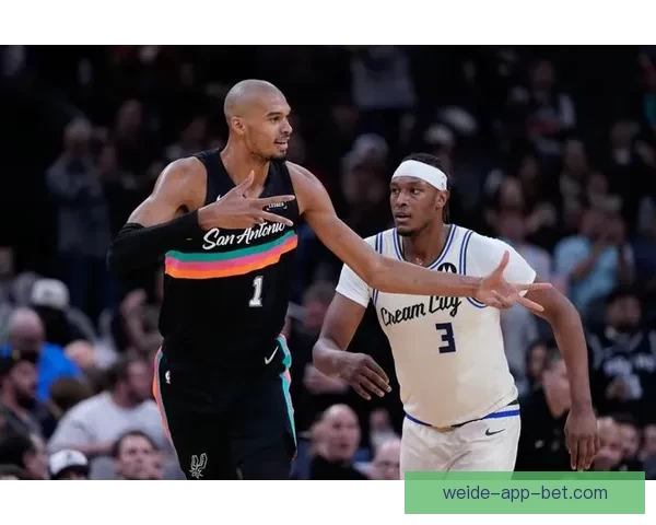 29日NBA前瞻：文班亚马挑战雄鹿 76人黄蜂争夺东部第七名